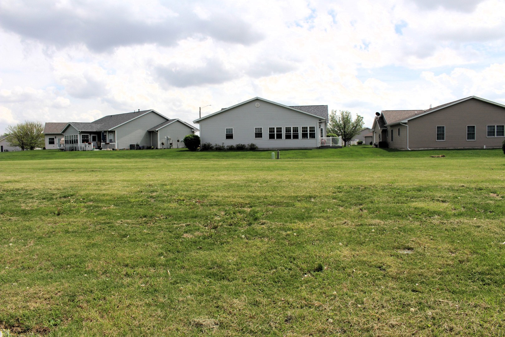 1301 West Leander Street Clinton, IL 61727 - Photo 1 of 1