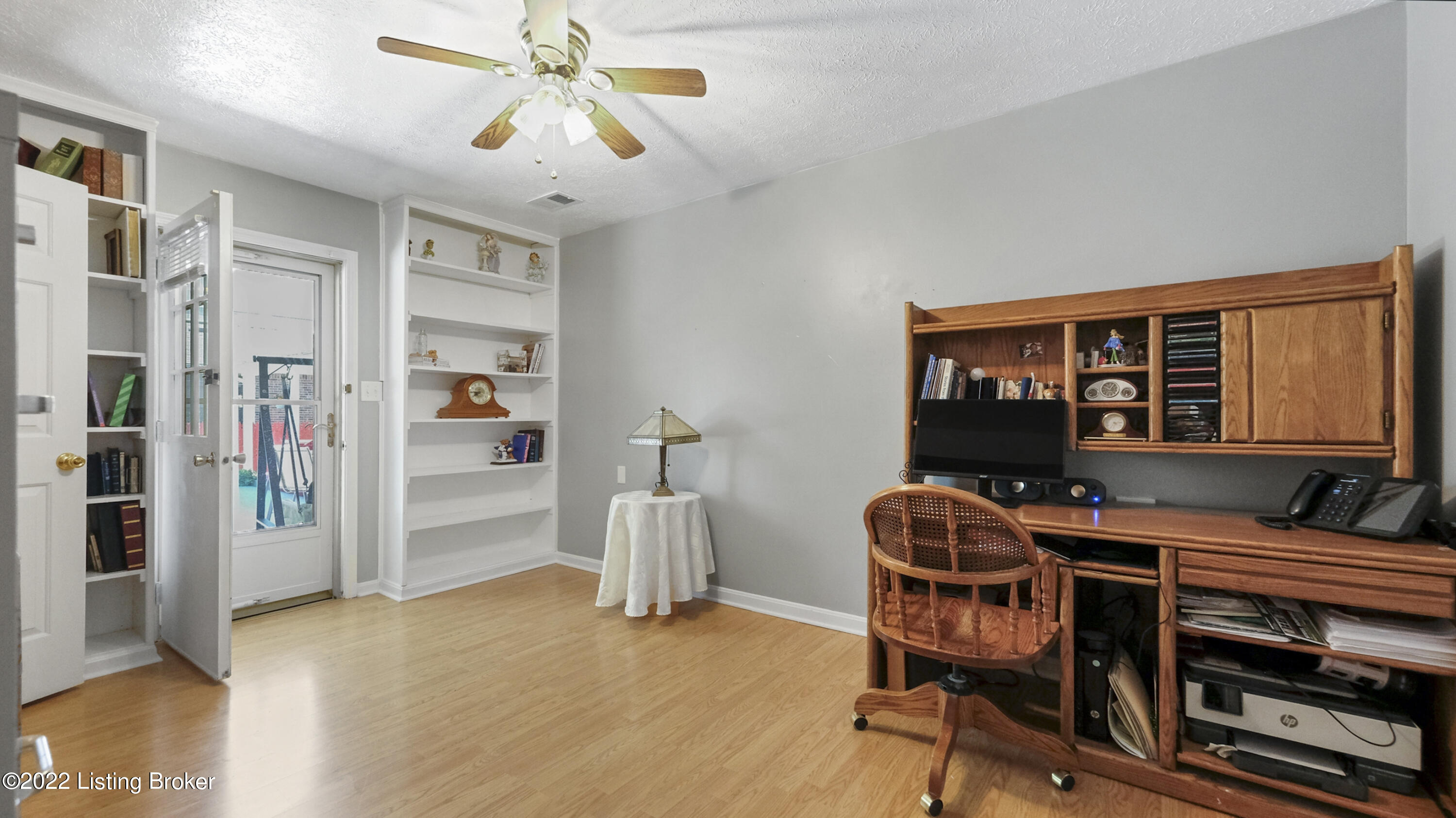 2708 Stephan Road Louisville, KY 40214 - Photo 13 of 32 2808 Stephan Rd-1018