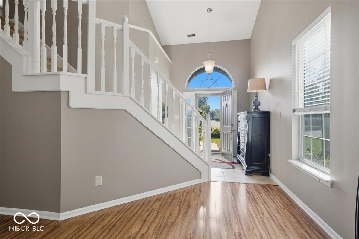 11190 Ruckle Street Carmel, IN 46032 - Photo 4 of 39 Gallery Image 4