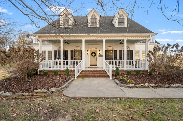 a view of an ocean and a building