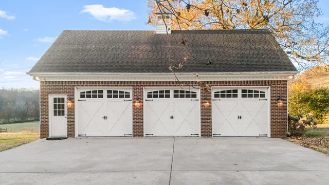 $1,639,000 | 60 Groce Road, Fayetteville, TN 37334