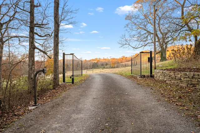 $1,639,000 | 60 Groce Road, Fayetteville, TN 37334