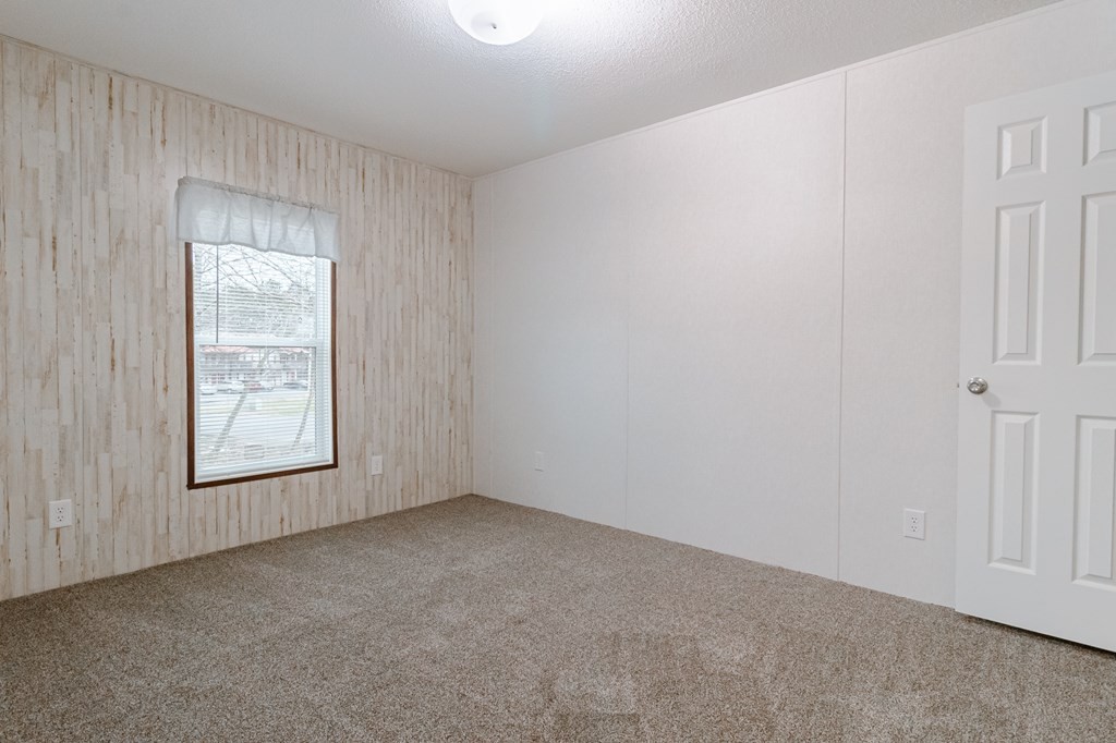 1944 Red Cut Road Chatsworth, GA 30705 - Photo 14 of 17 an empty room with windows