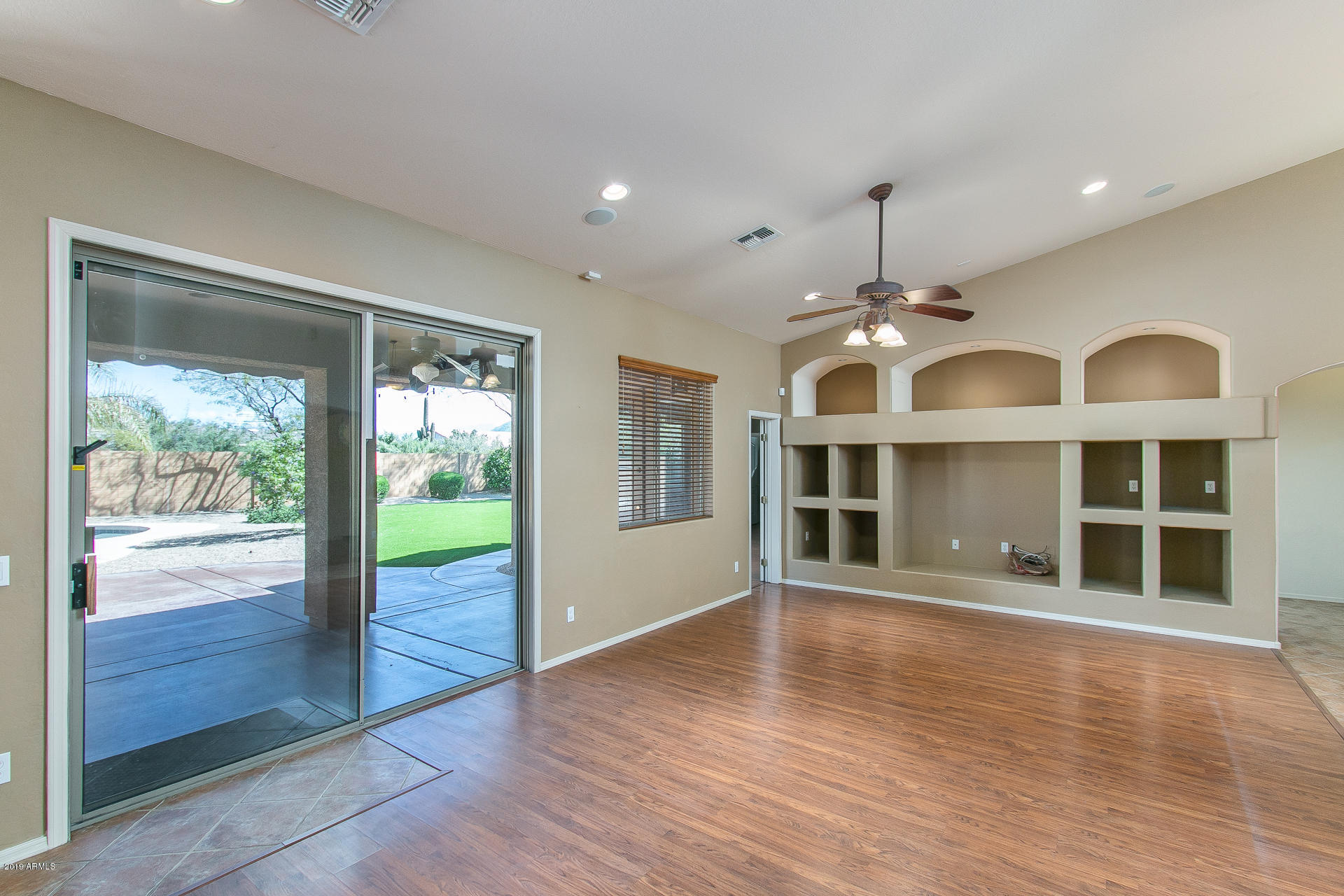 4724 East Sleepy Ranch Road Cave Creek, AZ 85331 - Photo 8 of 38 6) GREAT ROOM