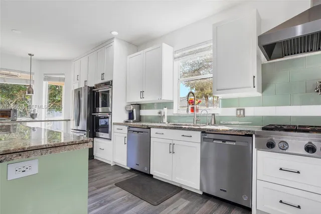 $950,000 | 2023 Northwest 141st Avenue, Pembroke Pines, FL 33028