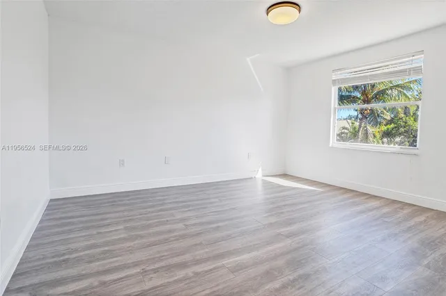 $950,000 | 2023 Northwest 141st Avenue, Pembroke Pines, FL 33028