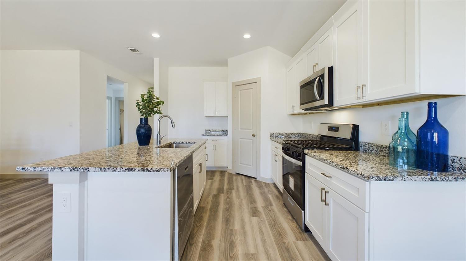 7325 8th Street Lubbock, TX 79416 - Photo 5 of 15 Photo 5