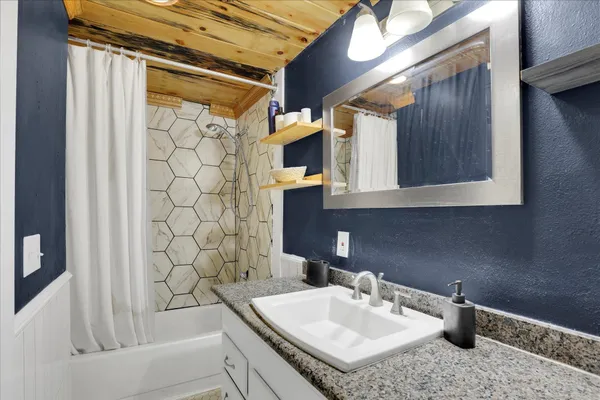 $176,500 | 12017 East Mansfield Avenue, Spokane Valley, WA 99206