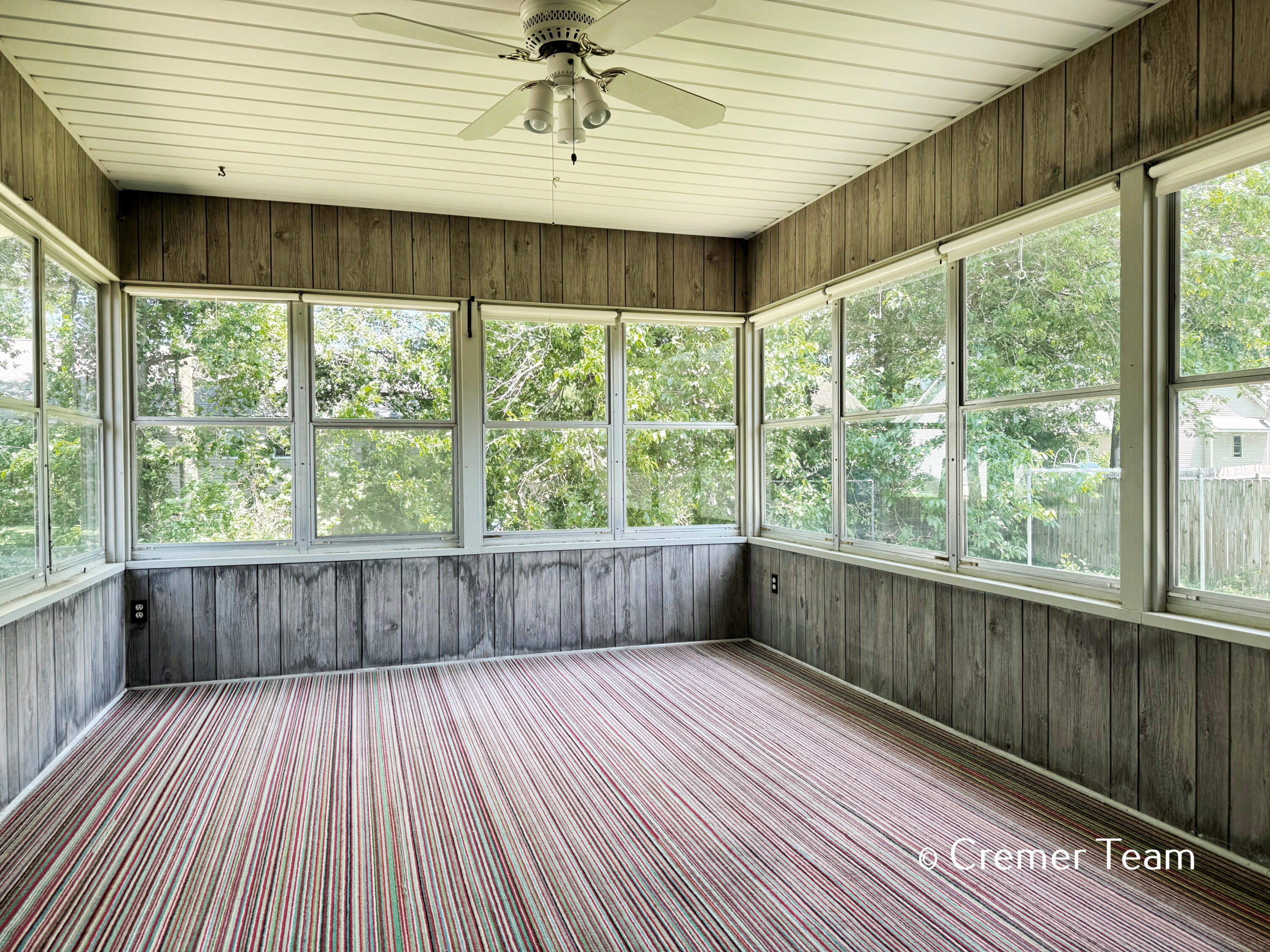 9068 Victor Avenue Jenison, MI 49428 - Photo 8 of 30 3 Season Room or Den