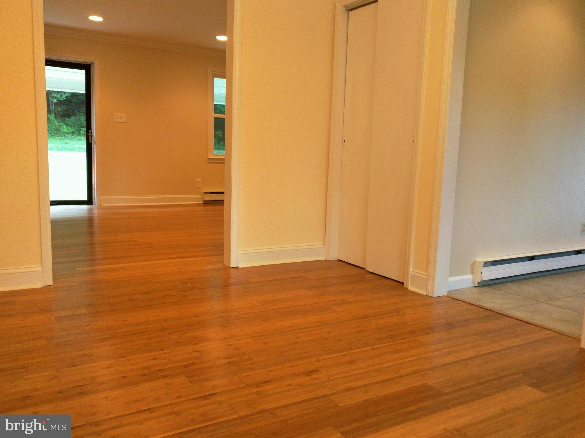 4231 Basford Road Frederick, MD 21703 - Photo 7 of 28 Dining Room