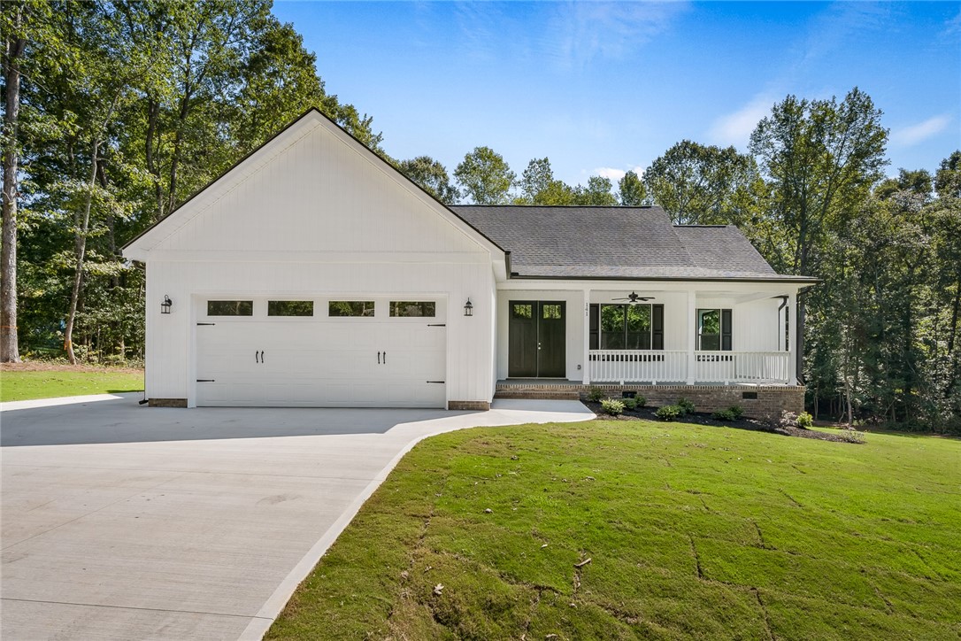 141 Hannah Circle Anderson, SC 29621 - Photo 1 of 39