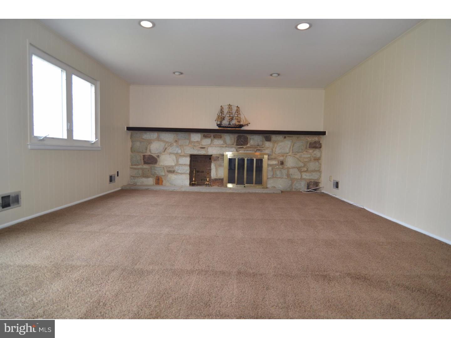8 Banner Road Cherry Hill, NJ 08003 - Photo 6 of 13