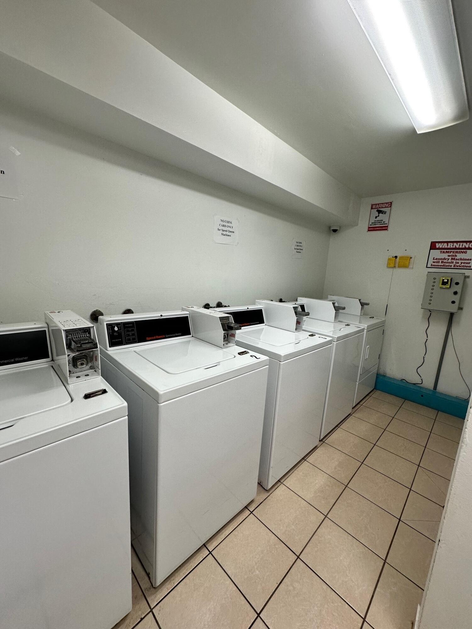 460 Northwest 20th Street, Unit 3040 Boca Raton, FL 33431 - Photo 15 of 15 laundry
