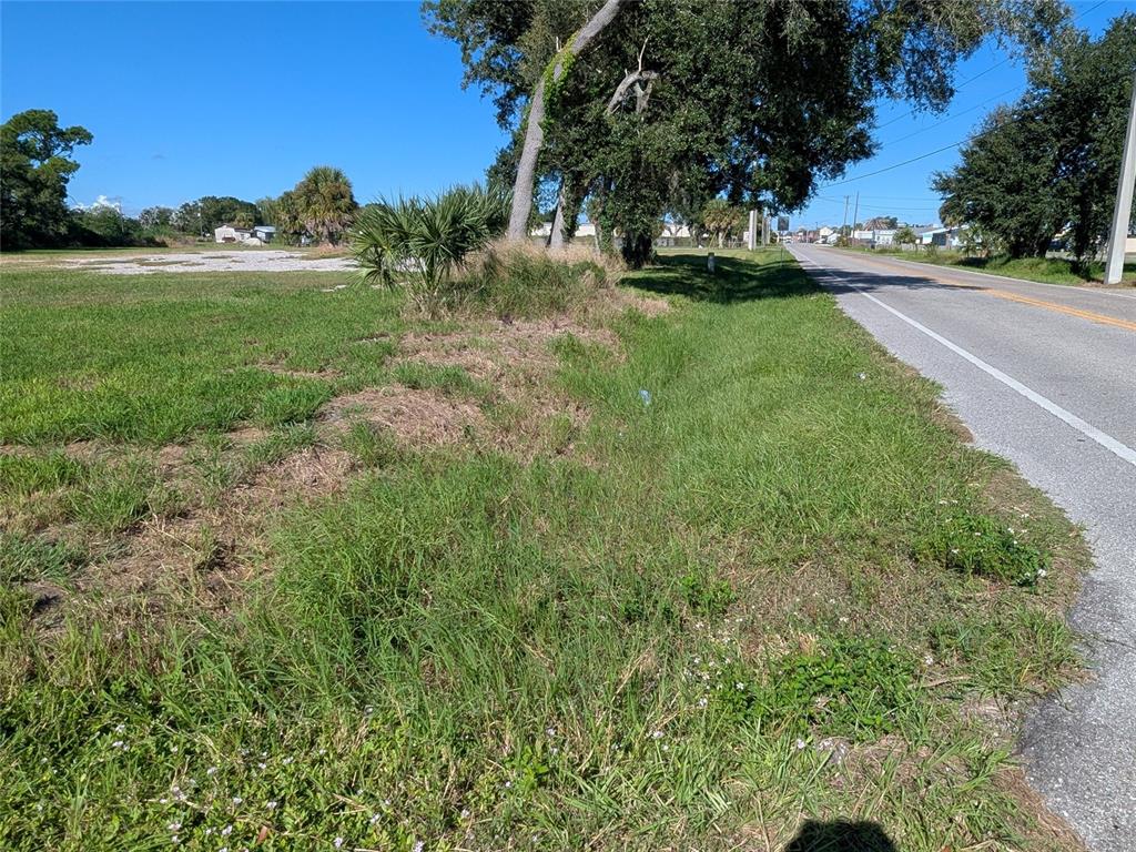 Southeast Carlstrom Field Road Arcadia, FL 34266 - Photo 7 of 14 Gallery Image 7
