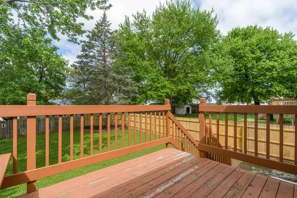 $219,900 | 6636 Hillandale Road, Davenport, IA 52806