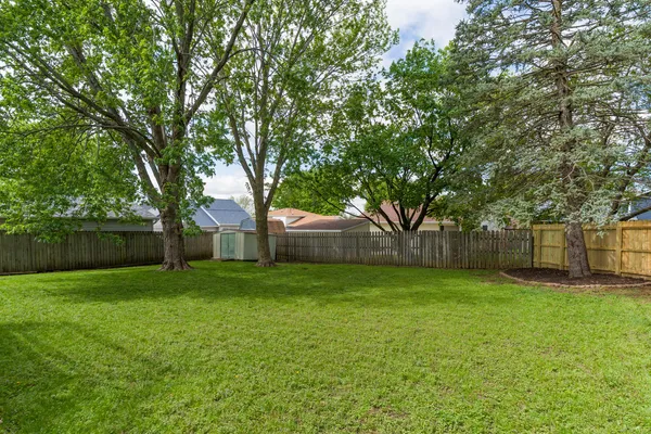 $219,900 | 6636 Hillandale Road, Davenport, IA 52806