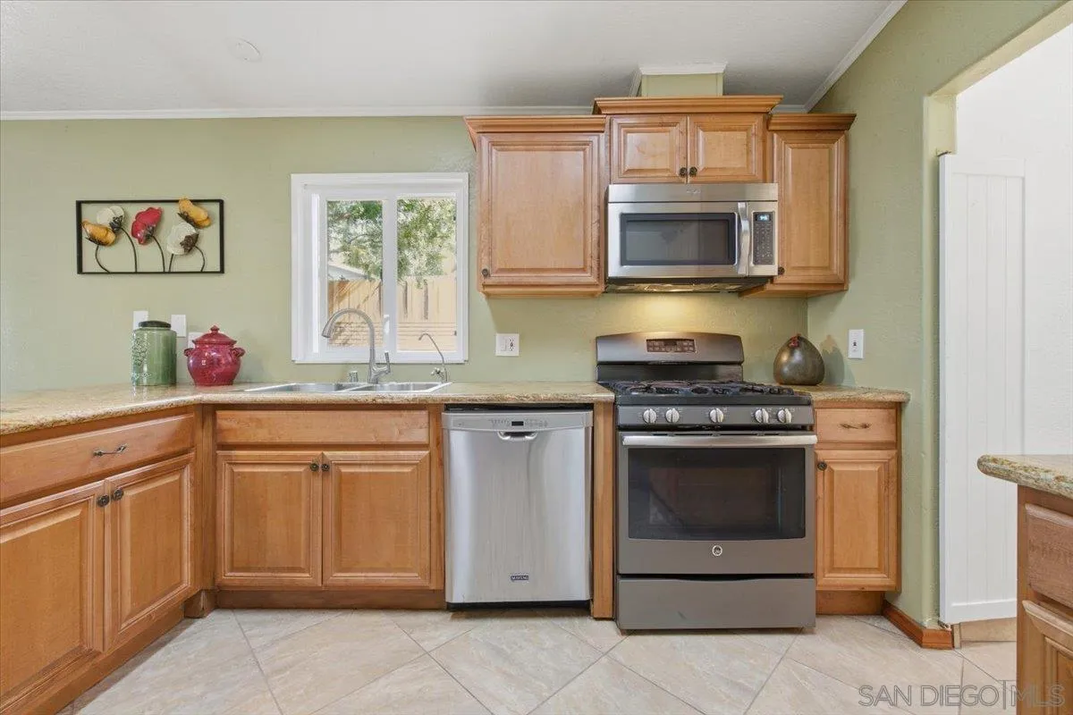 15935 Spring Oaks Road, Unit 57 El Cajon, CA 92021 - Photo 13 of 35