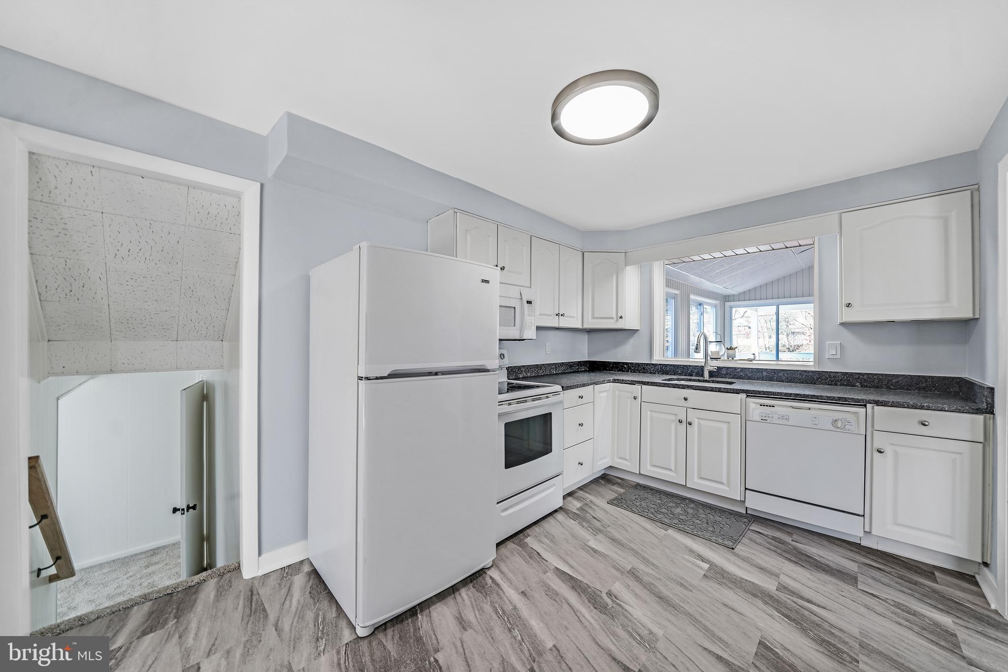 234 Lewis Road Springfield, PA 19064 - Photo 11 of 44