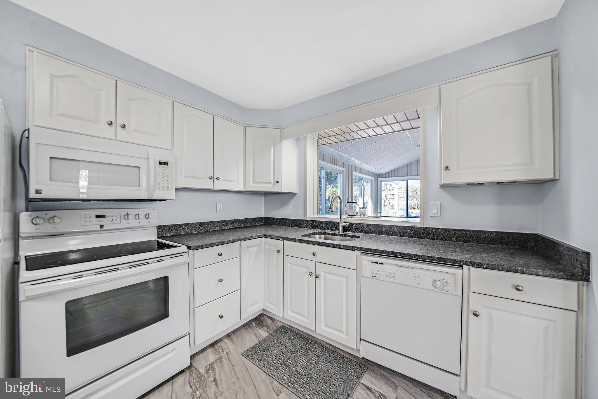234 Lewis Road Springfield, PA 19064 - Photo 9 of 44