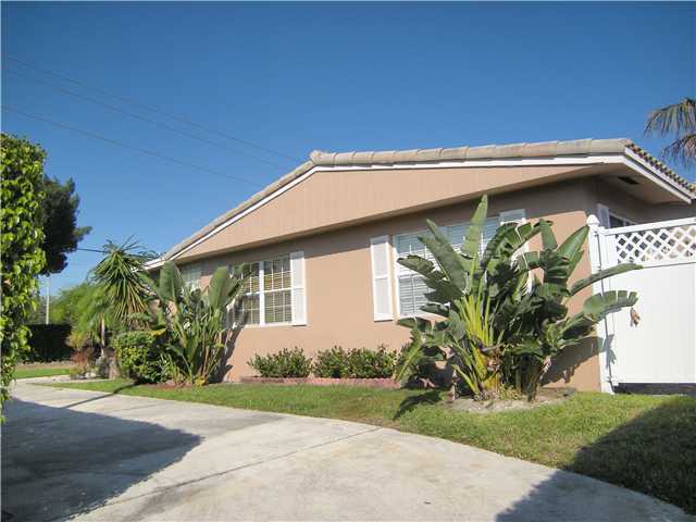 10 Southwest 9th Avenue Boca Raton, FL 33486 - Photo 1 of 14 Primary Photo