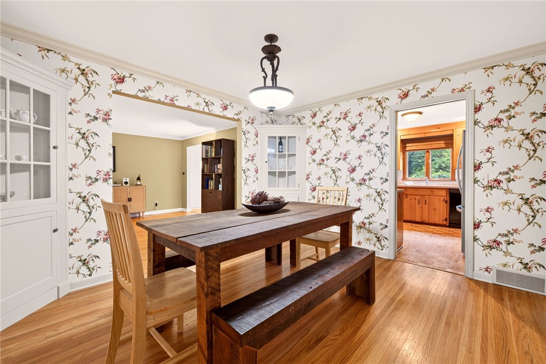 280 Woodland Road Pittsford, NY 14534 - Photo 17 of 30
