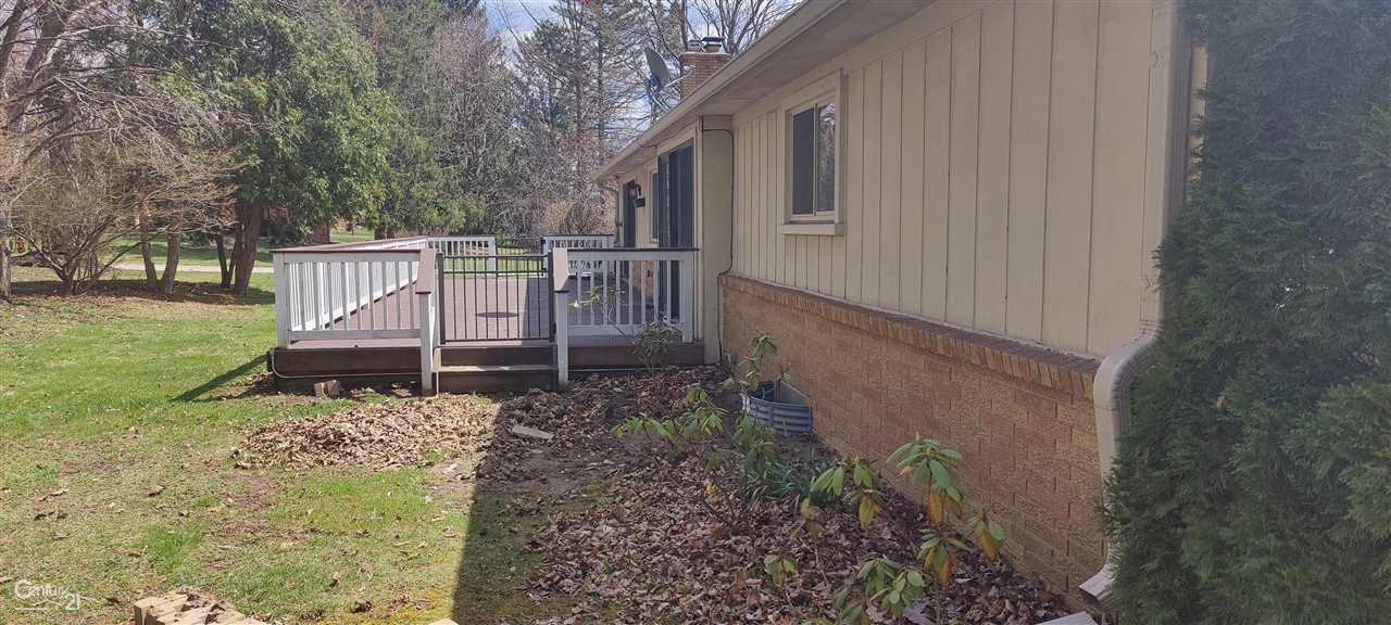 29910 High Valley Road Farmington, MI 48331 - Photo 6 of 34