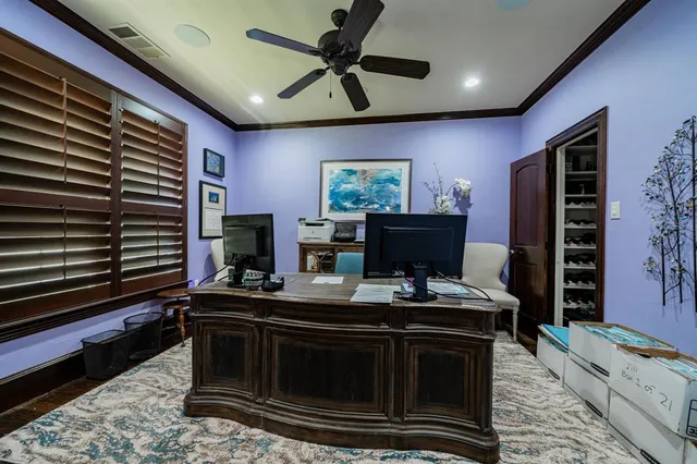 $6,750 | 5517 Longview Street, Dallas, TX 75206