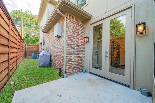 $6,750 | 5517 Longview Street, Dallas, TX 75206