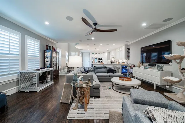 $6,750 | 5517 Longview Street, Dallas, TX 75206