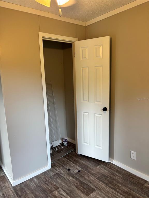 11511 Northeast 110th Road Oxford, FL 34484 - Photo 16 of 43 a view of front door