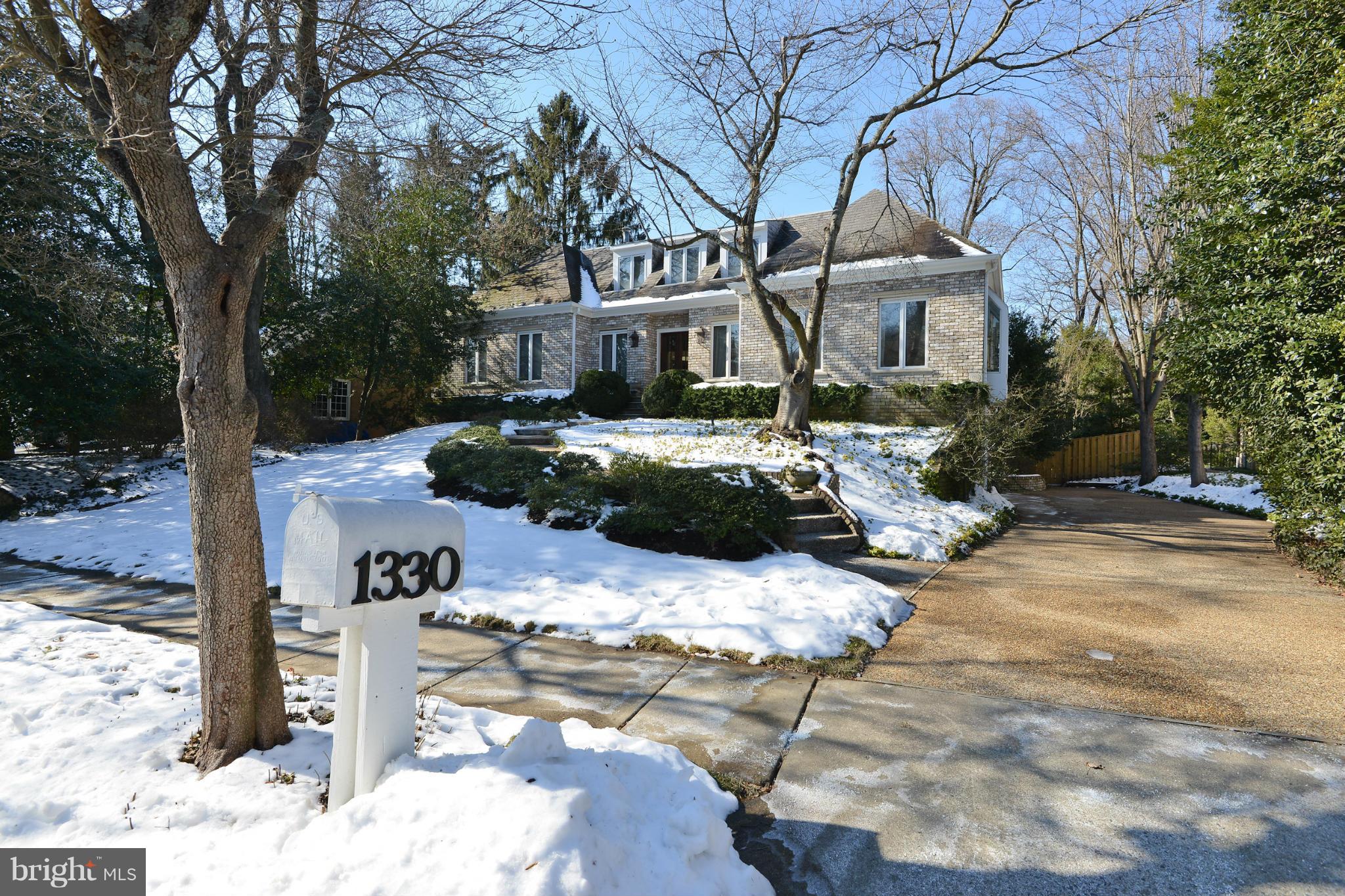 1330 Merrie Ridge Road McLean, VA 22101 - Photo 2 of 28 Custom Contmeporary Colonial