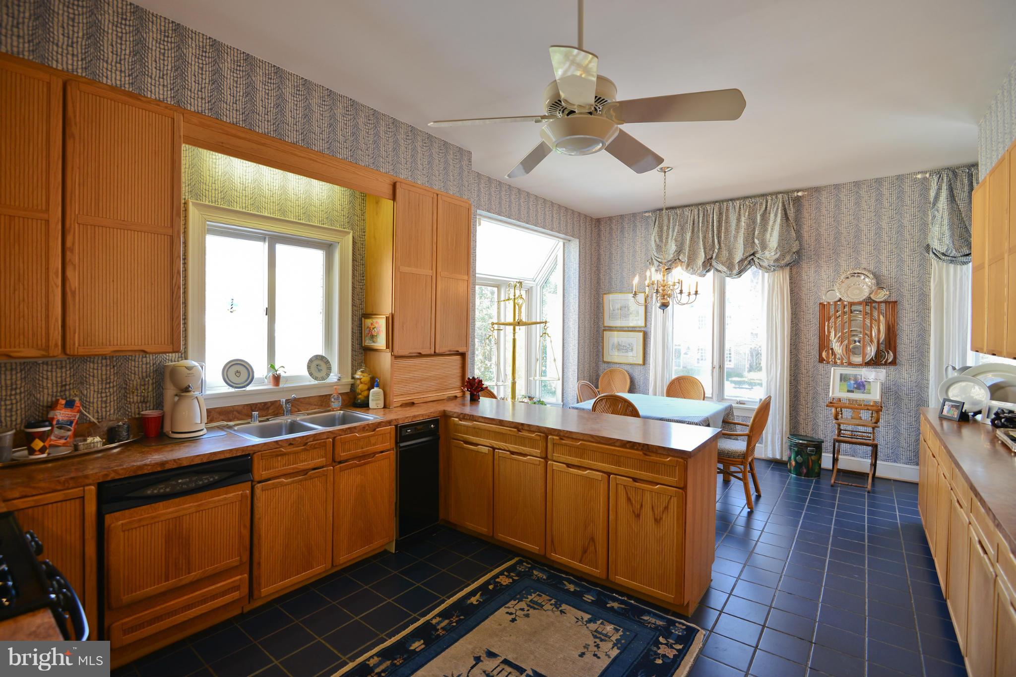 1330 Merrie Ridge Road McLean, VA 22101 - Photo 18 of 28 Kitchen