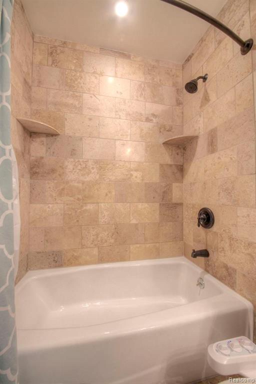 26101 Power Road Farmington, MI 48334 - Photo 16 of 21 Gallery Image 16