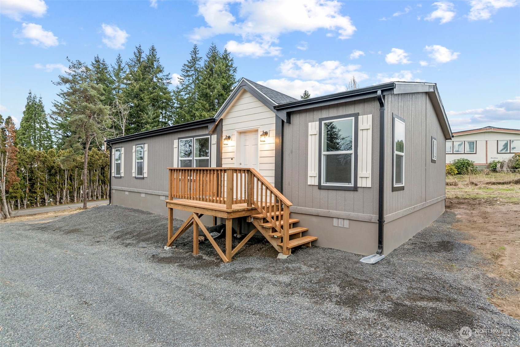 128 Streeter Road Silverlake, WA 98645 - Photo 1 of 24 Gallery Image 1