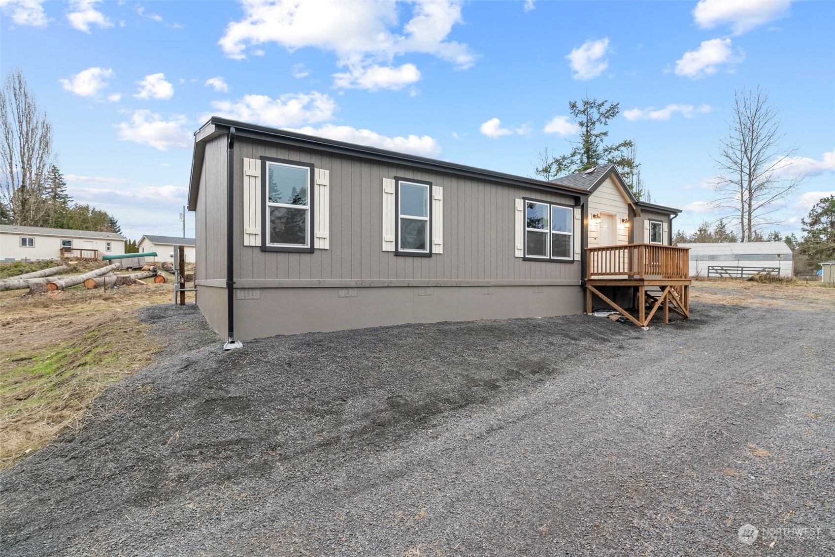 128 Streeter Road Silverlake, WA 98645 - Photo 3 of 24 Gallery Image 3