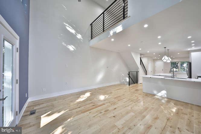 518 Burnham Road Philadelphia, PA 19119 - Photo 9 of 30