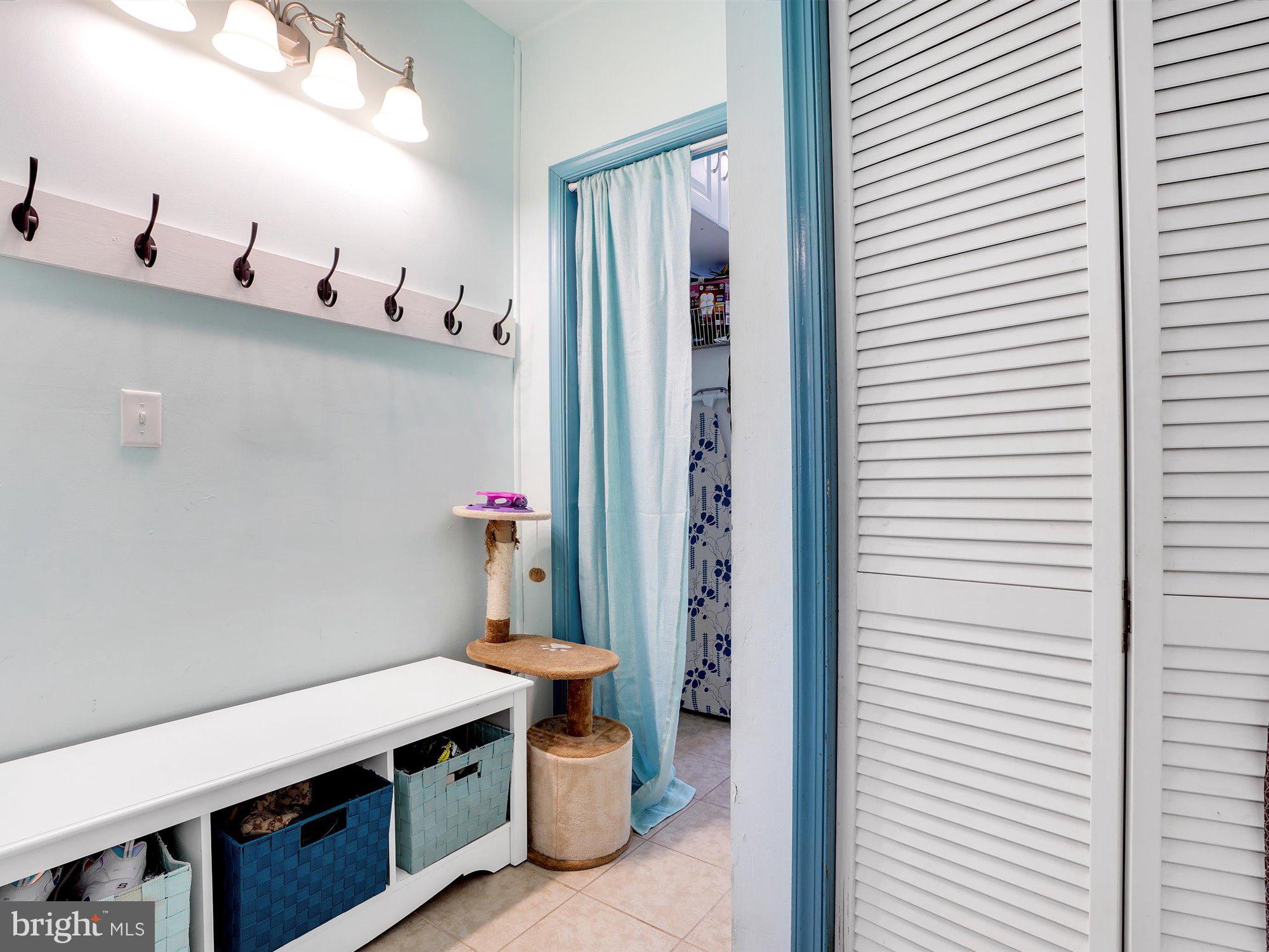 15 Resh Road Reinholds, PA 17569 - Photo 17 of 33 Mud Room