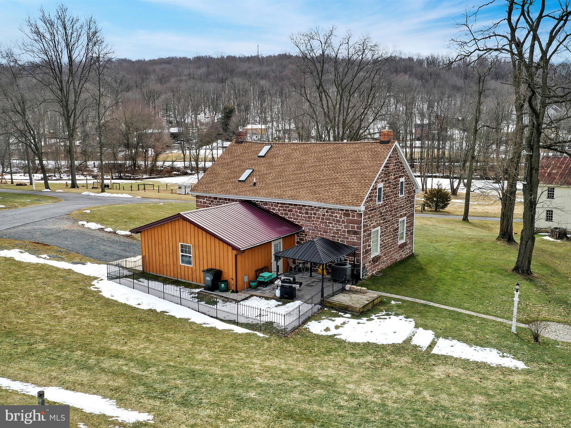 15 Resh Road Reinholds, PA 17569 - Photo 3 of 33 V2