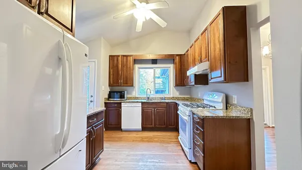 $3,900 | 8517 Marquette Street, Vienna, VA 22180