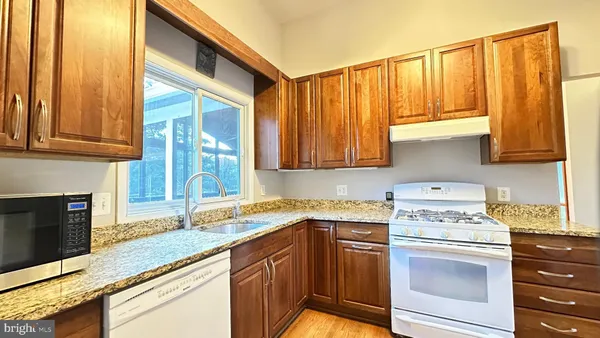 $3,900 | 8517 Marquette Street, Vienna, VA 22180