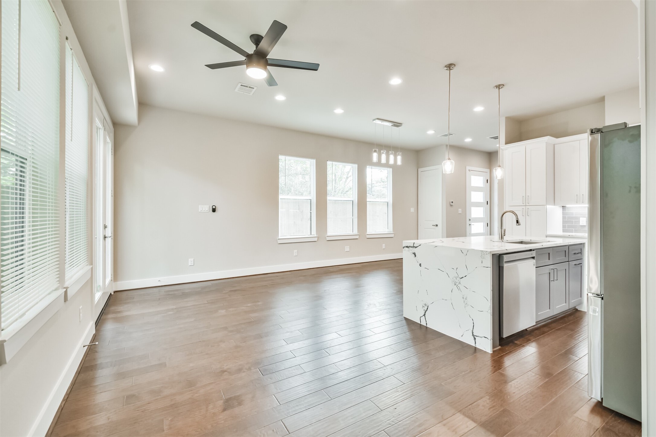 810 Mansfield Street Houston, TX 77091 - Photo 15 of 47