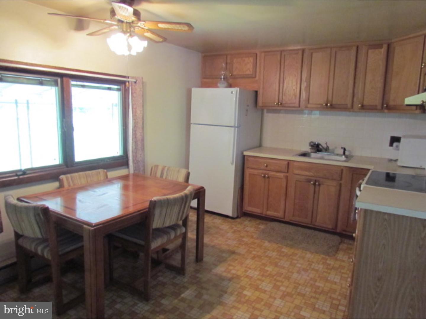 723 Valley Road Warminster, PA 18974 - Photo 12 of 21 Kitchen