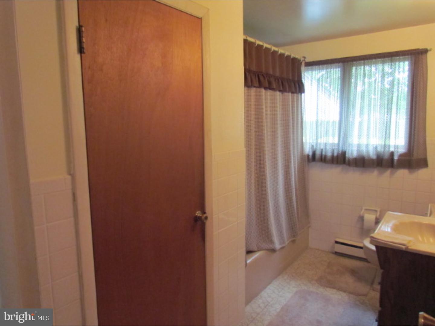 723 Valley Road Warminster, PA 18974 - Photo 16 of 21 Bathroom