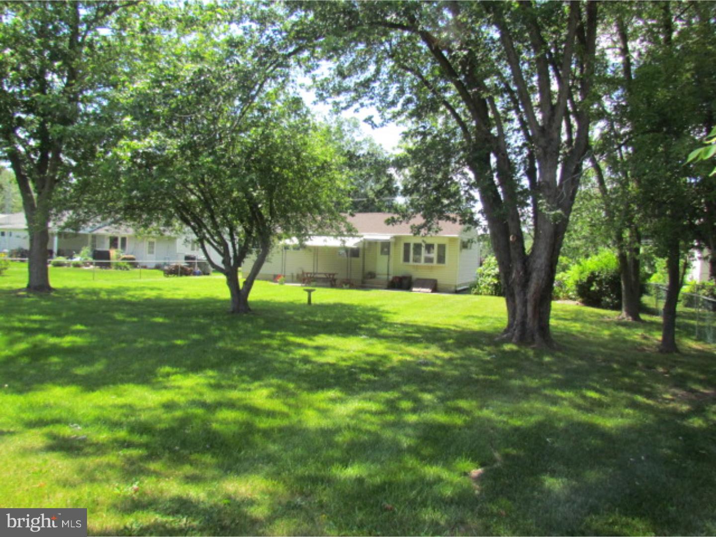 723 Valley Road Warminster, PA 18974 - Photo 4 of 21 Back Yard