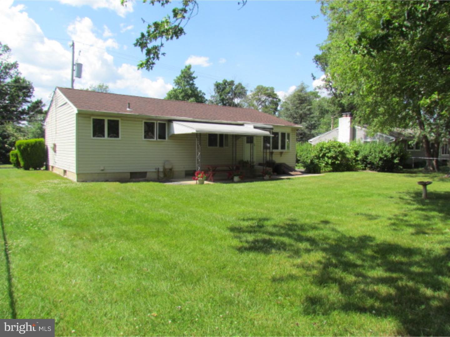 723 Valley Road Warminster, PA 18974 - Photo 5 of 21 Exterior Back