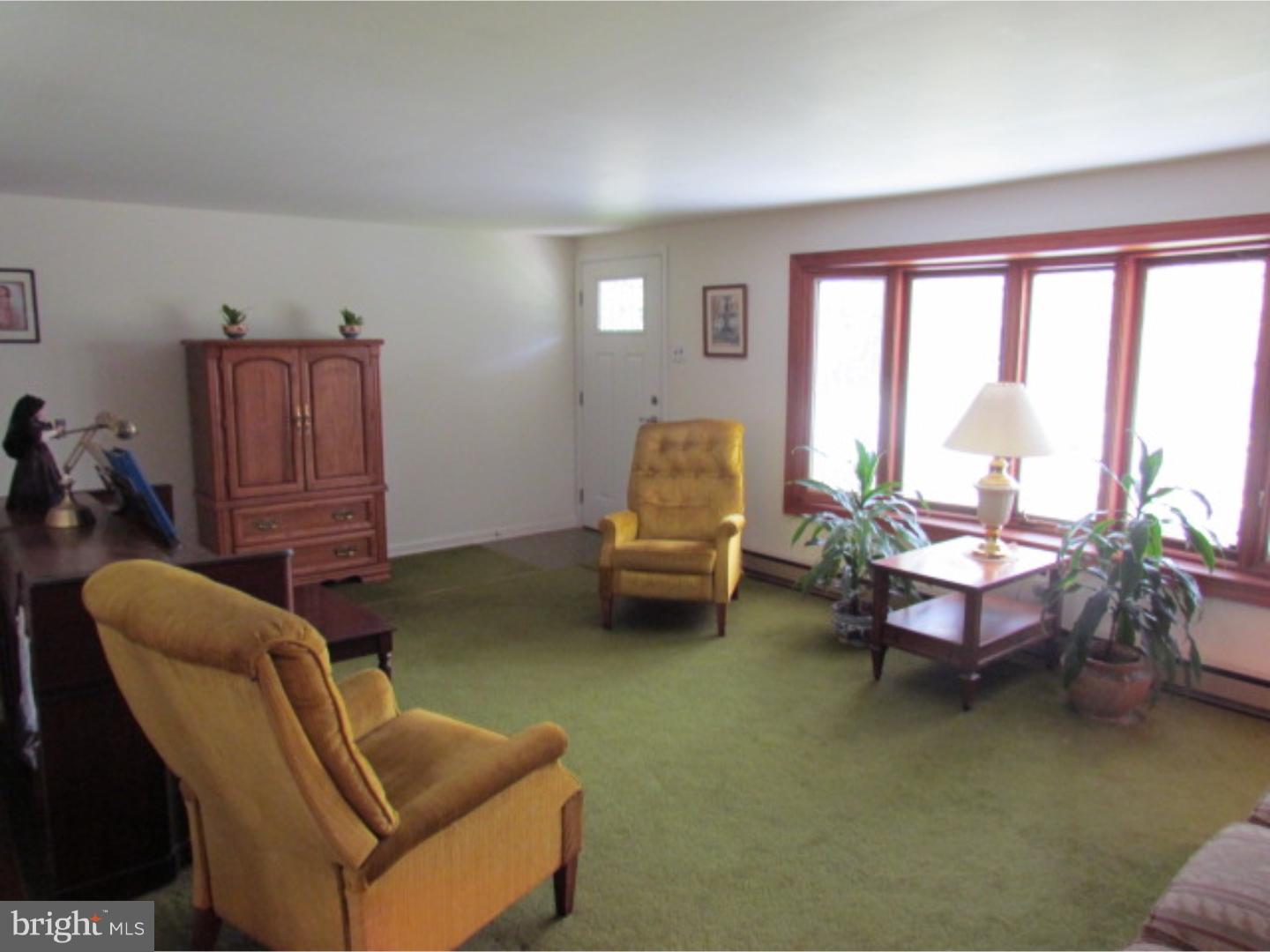 723 Valley Road Warminster, PA 18974 - Photo 8 of 21 Living Room