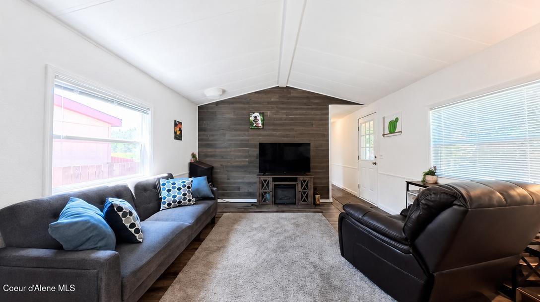 14921 North Meadow View Lane Rathdrum, ID 83858 - Photo 13 of 20 Living Room 2