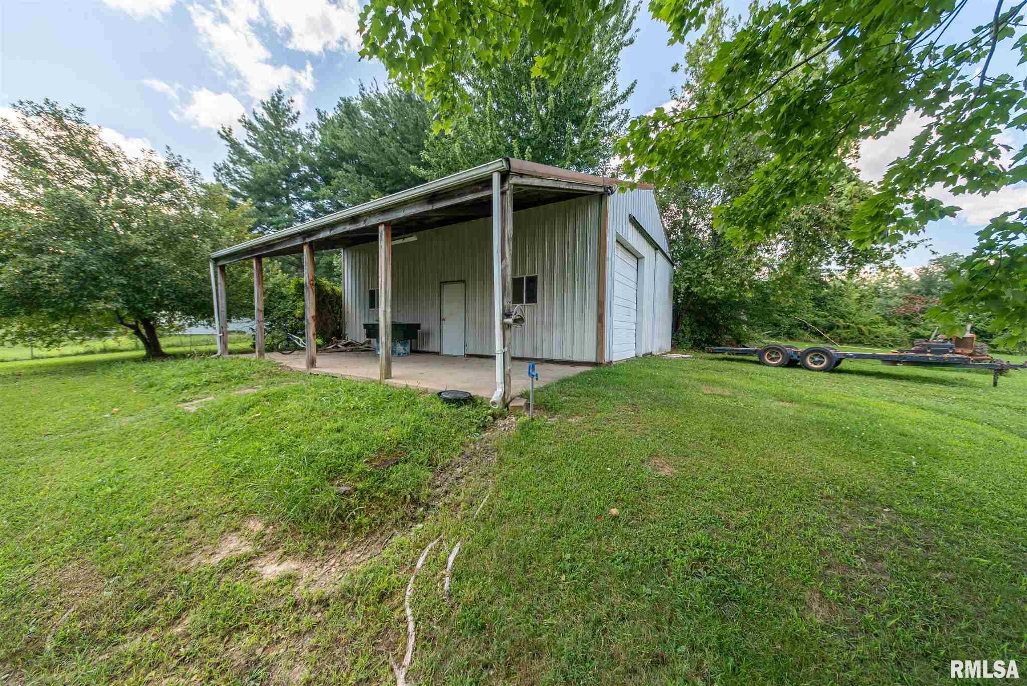 18824 East Fairfield Road Mount Vernon, IL 62864 - Photo 11 of 33 Gallery Image 11