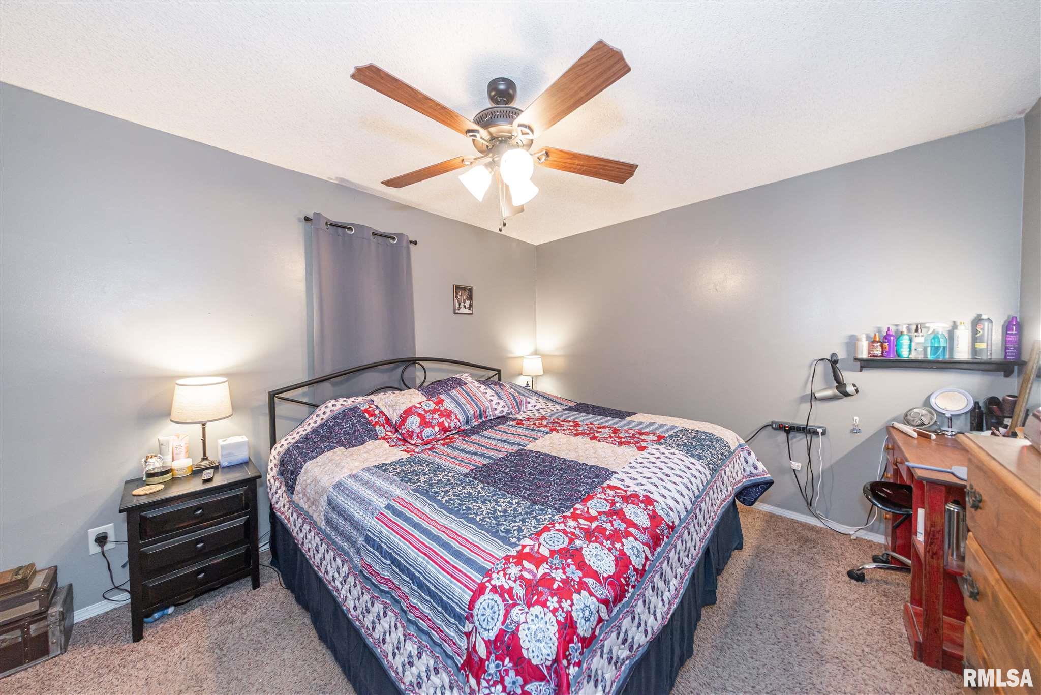 18824 East Fairfield Road Mount Vernon, IL 62864 - Photo 23 of 33 Gallery Image 23