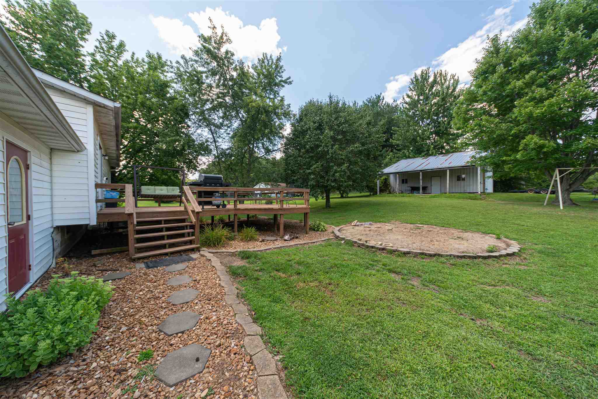 18824 East Fairfield Road Mount Vernon, IL 62864 - Photo 8 of 33 Gallery Image 8